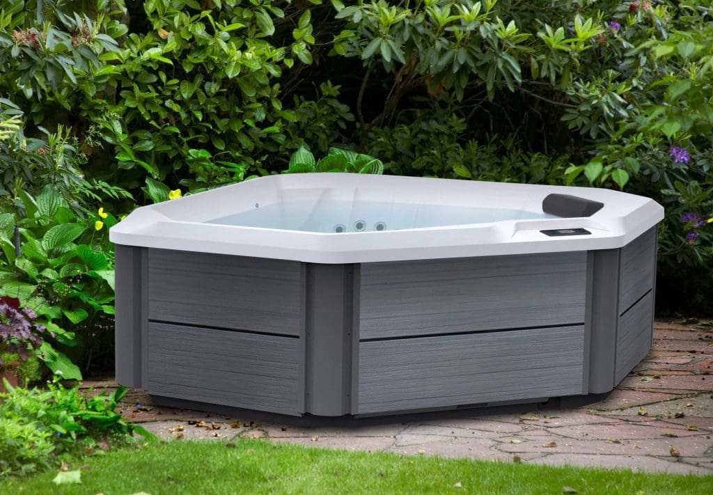 hot-spring-hot-spot-2020-TX-alpine-storm-lifestyle-02-scaled