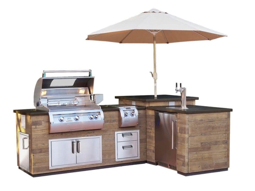 Outdoor Kitchen island with kegerator setup