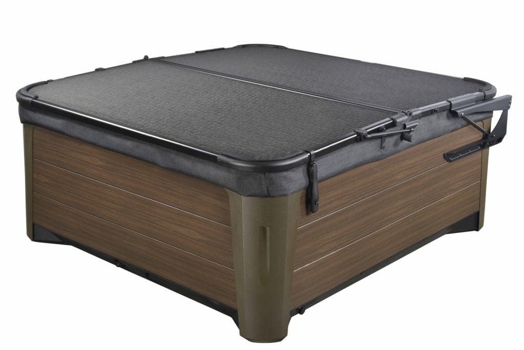 Smartop Upright 3.0 closed on hot tub, iso