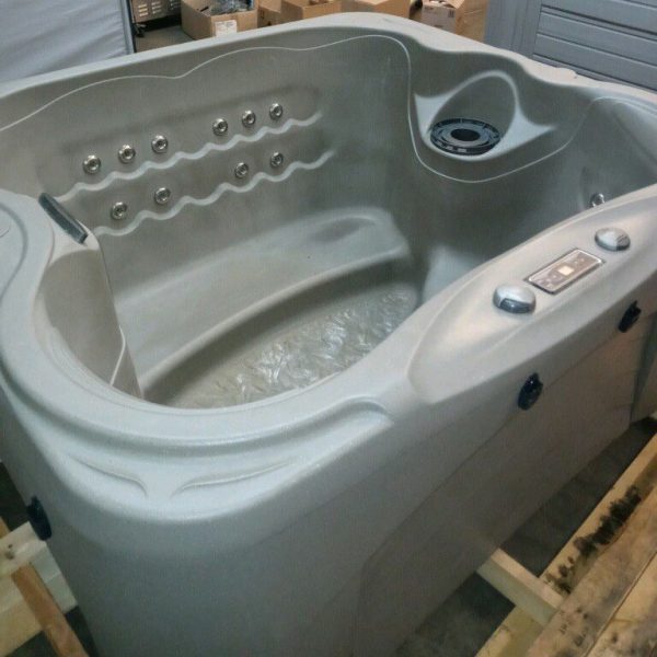 Used Hot Tubs, PreOwned Spas for Sale in Sparks and Santa Cruz