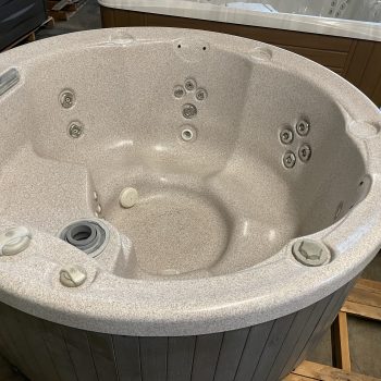 round hot tub