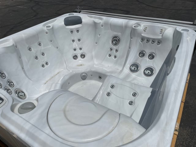 Used Hot Spring Flair Hot Tub
