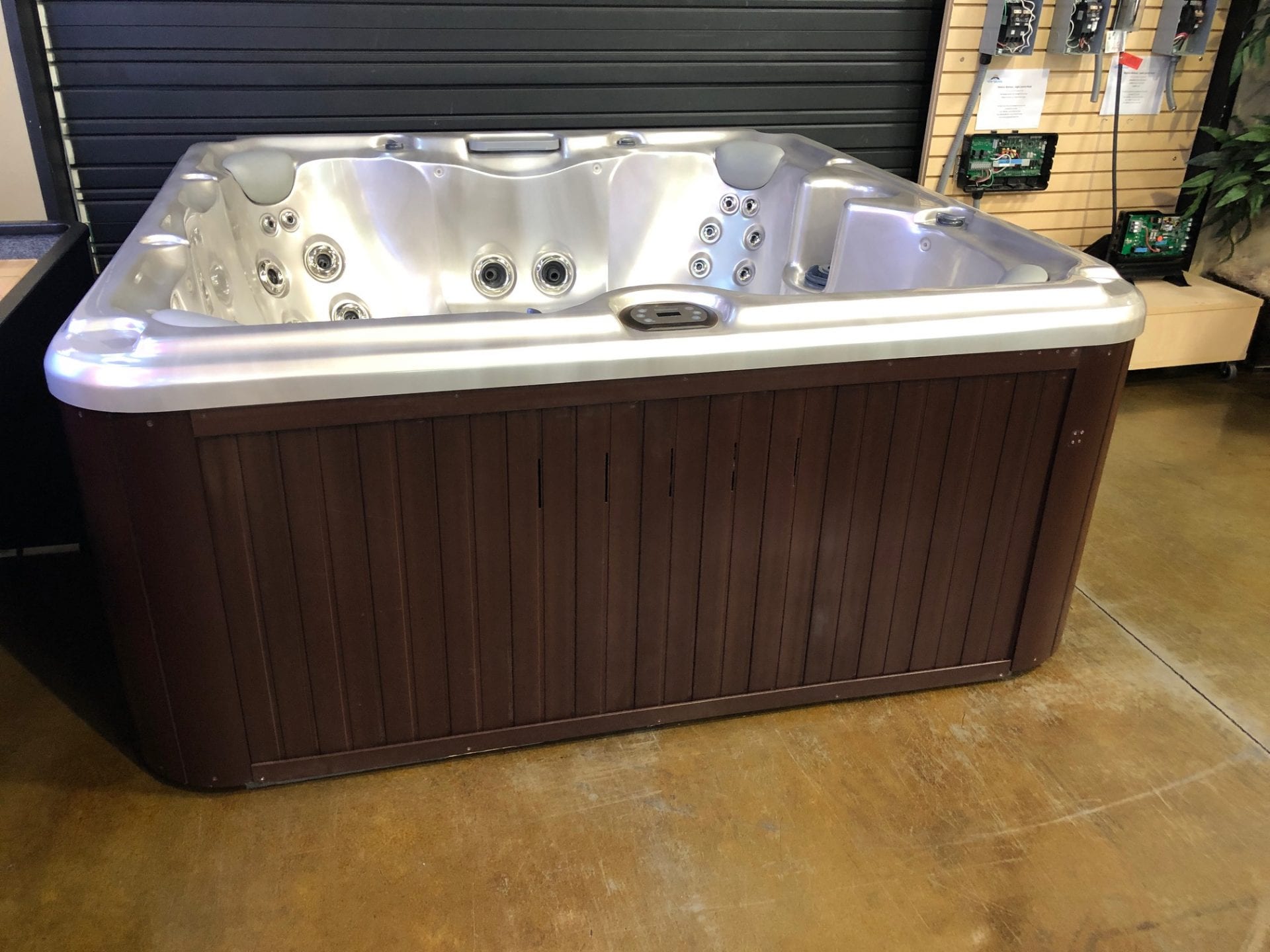 Used 2019 Edison 680 Sundance (Practically New!) Great Deals Hot Tubs